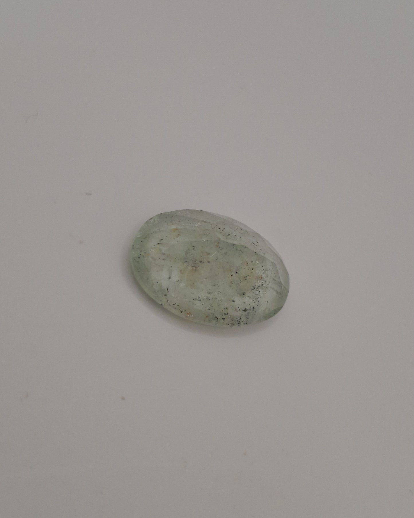 Rutile prehnite oval 10.5ct