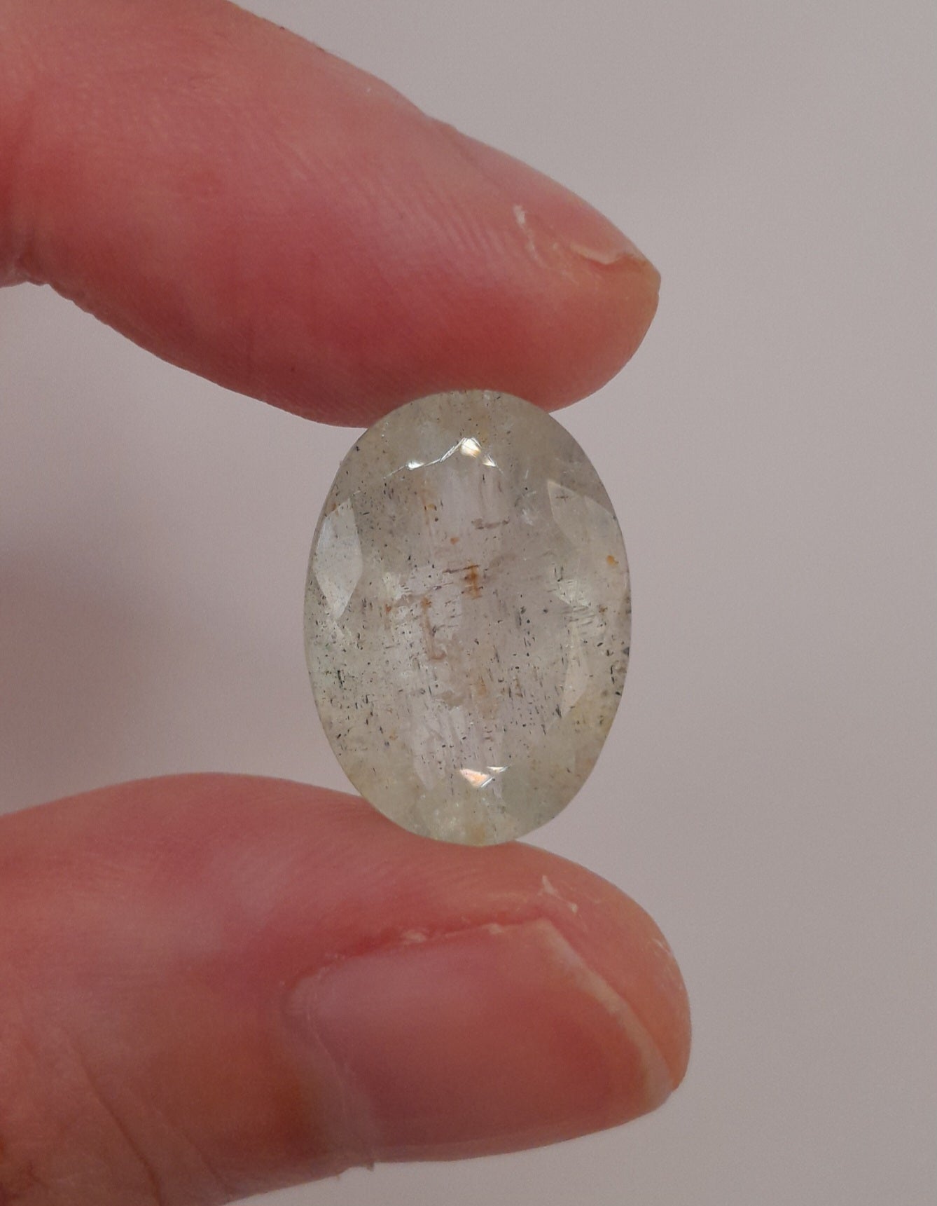 Rutile prehnite oval 10.5ct