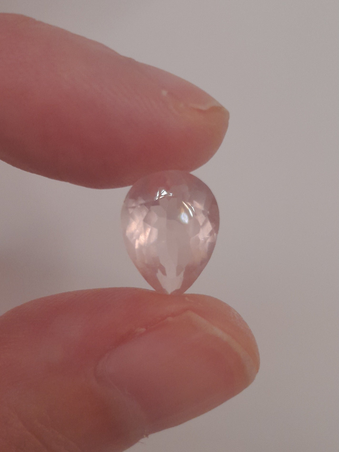 Rose quartz pear 4ct