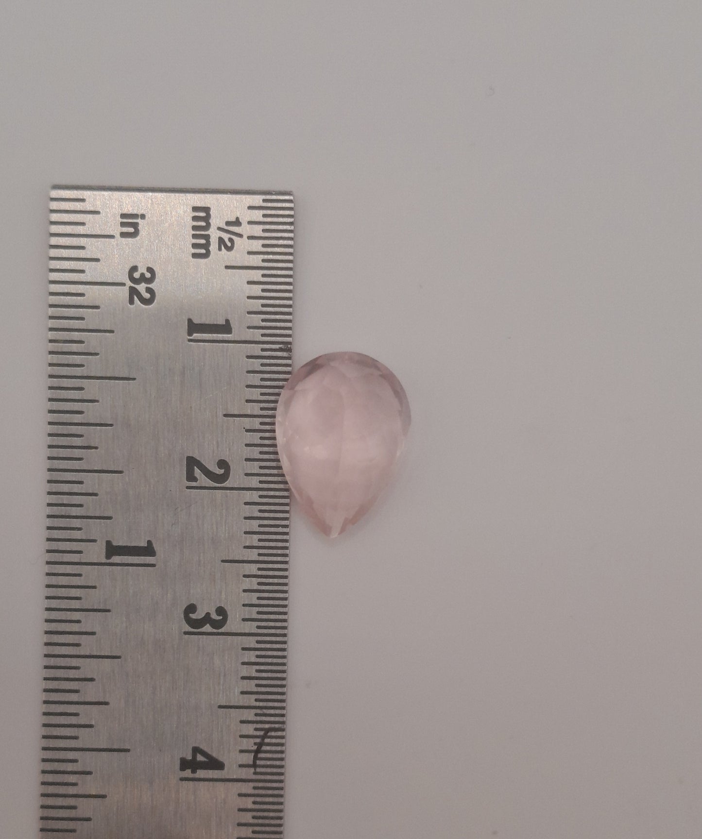 Rose quartz pear 4ct