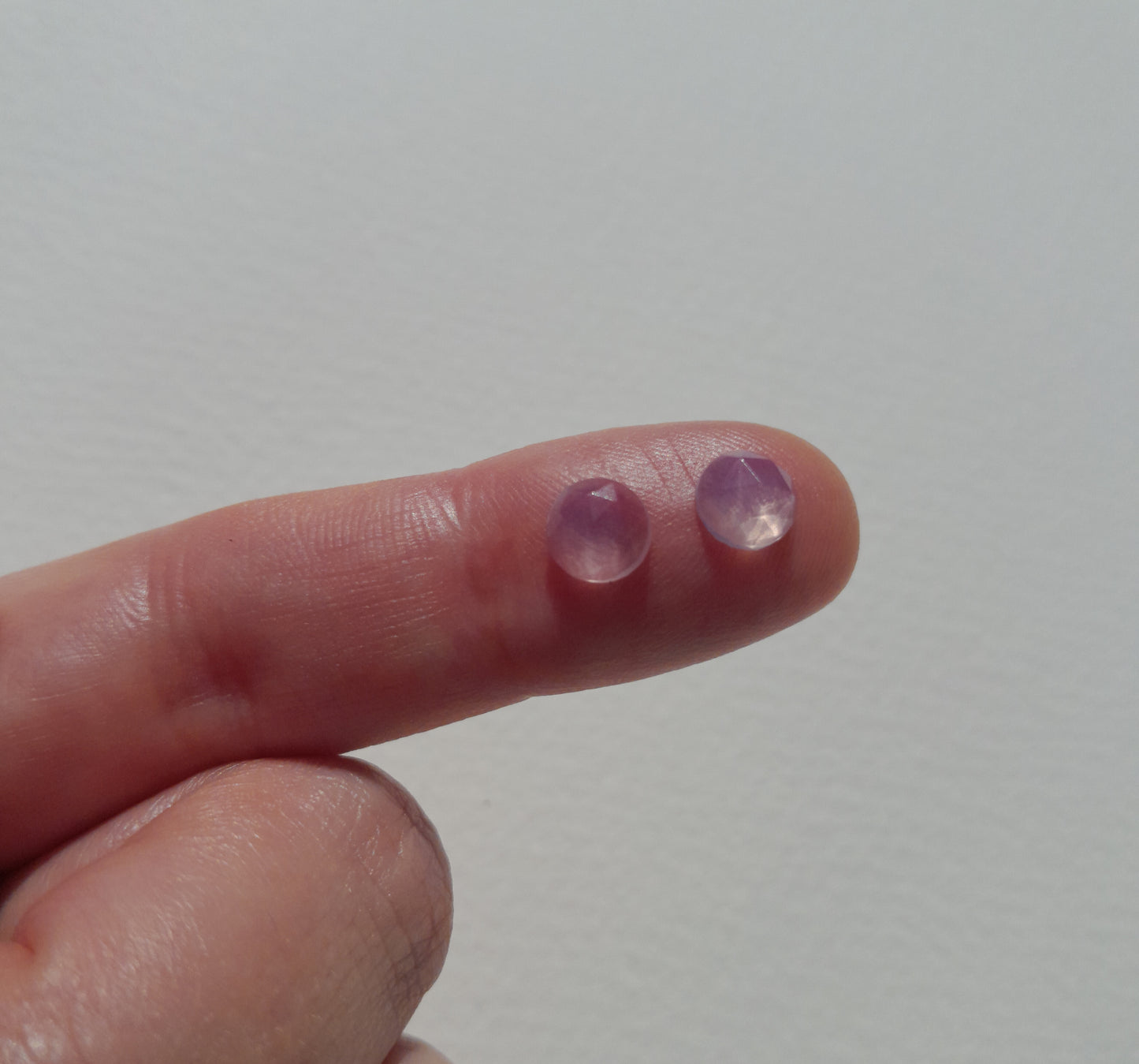 Lavender quartz rosecut cabochon 6mm round