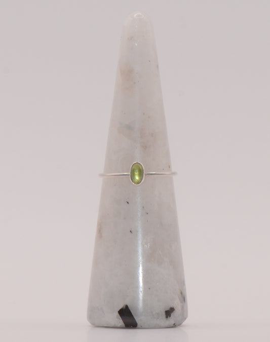 Vesuvianite oval ring